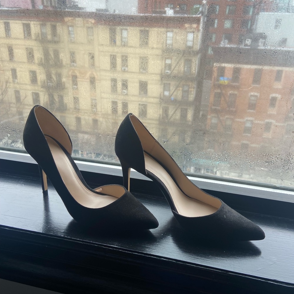 Mango suede pumps worn twice